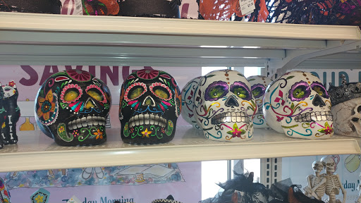 Home Goods Store «Tuesday Morning», reviews and photos, 1700 Dallas Hwy #166, Waxahachie, TX 75165, USA