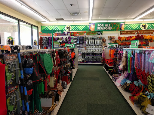 Dollar Store «Dollar Tree», reviews and photos, 6113 Ronald Reagan Dr, Lake St Louis, MO 63367, USA