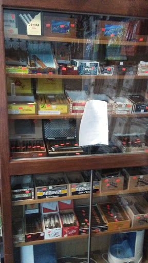 Tobacco Shop «Wilkinson Tobacco & Vapor», reviews and photos, 3120 Wilkinson Blvd D4, Charlotte, NC 28208, USA