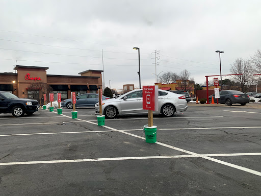 Fast Food Restaurant «Chick-fil-A», reviews and photos, 4435 Fox Valley Center Dr, Aurora, IL 60504, USA