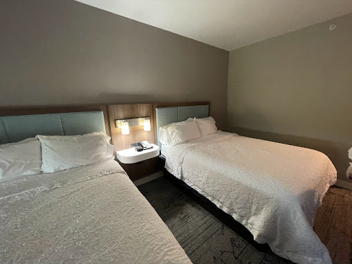 Hampton Inn & Suites Gilroy image