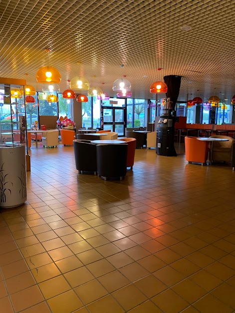 Cora Cafeteria à Saint-Quentin (Aisne 02)
