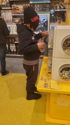 Toy Store «The LEGO Store», reviews and photos, 6600 Topanga Canyon Blvd, Canoga Park, CA 91303, USA