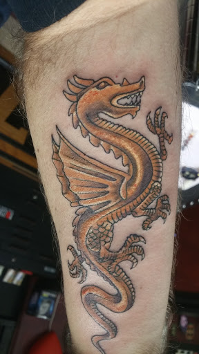 Tattoo Shop «717 Tattoo & Body Piercing Studio 2», reviews and photos, 4901 Jonestown Rd, Harrisburg, PA 17109, USA