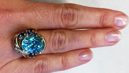 Jeweler «Monmouth Jewelers», reviews and photos, 108 Pavilion Pkwy, Newport, KY 41071, USA