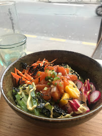 Poke bowl du Restaurant de cuisine fusion asiatique April à Paris - n°4