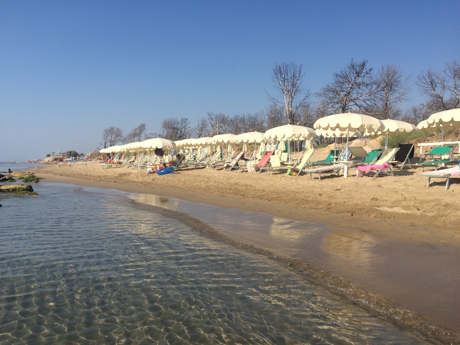 Foto van Metaponto Lido beach II met recht en lang