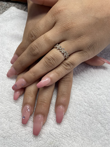 Nail Salon «Spring Essence Nail Spa», reviews and photos, 5 Fort Evans Rd NE, Leesburg, VA 20176, USA