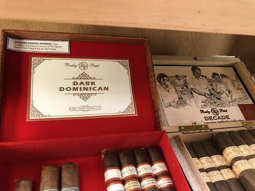 Tobacco Shop «Tobacco Plus One», reviews and photos, 7640 Lee Hwy, Falls Church, VA 22042, USA