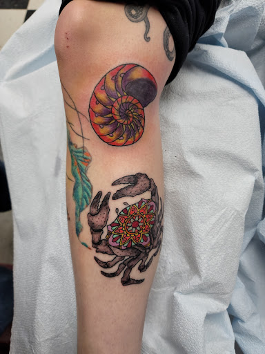 Tattoo Shop «Artistry In Motion», reviews and photos, 230 E Walnut St, North Vernon, IN 47265, USA