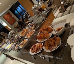 Holiday Inn Express Cape Town City Centre, an IHG Hotel photo