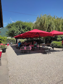 Atmosphère du Restaurant La Ferme De Ramée à Saint-Jeoire-Prieuré - n°10