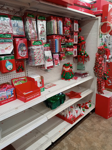 Dollar Store «Dollar Tree», reviews and photos, 9221 N 56th St, Temple Terrace, FL 33617, USA