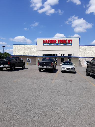 Hardware Store «Harbor Freight Tools», reviews and photos, 1756 North Rd SE, Warren, OH 44484, USA