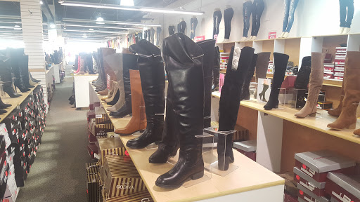 Shopping Mall «Cedarbrook Plaza Shopping Center», reviews and photos, 1000 Easton Rd, Wyncote, PA 19095, USA