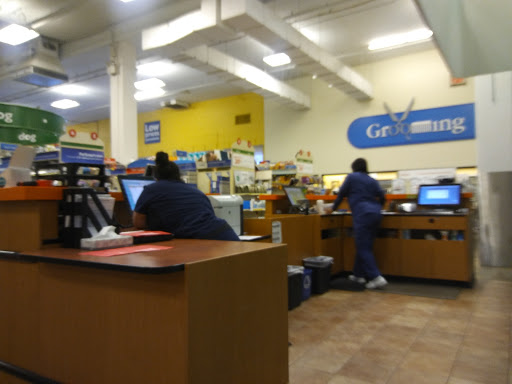 Pet Supply Store «PetSmart», reviews and photos, 525 Connecticut Ave, Norwalk, CT 06854, USA