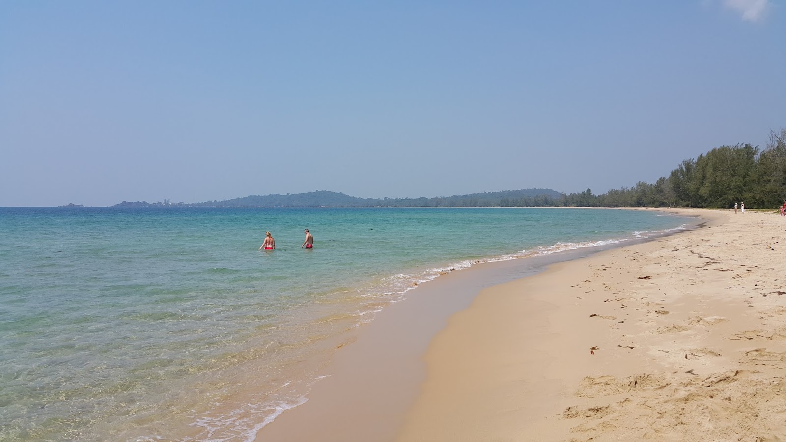 Foto af Vung Bau Beach med lang lige kyst