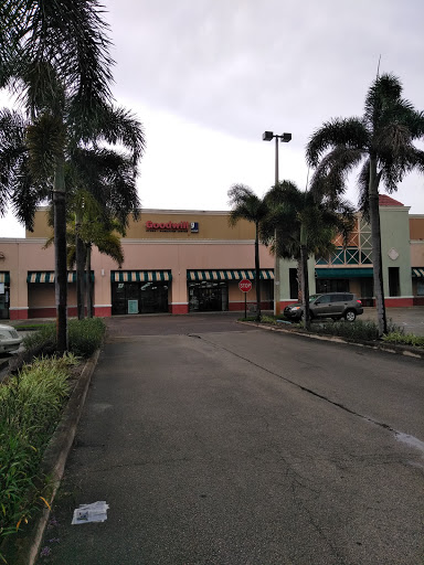 Thrift Store «Goodwill Greenacres/Woodlake Store & Donation Center», reviews and photos, 5821 Lake Worth Rd, Greenacres, FL 33463, USA