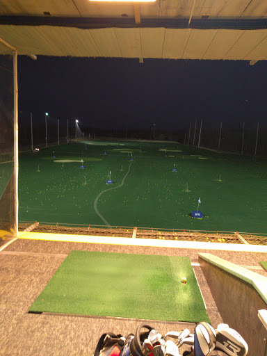 Golf Driving Range «Golf Center Des Plaines», reviews and photos, 353 N River Rd, Des Plaines, IL 60016, USA