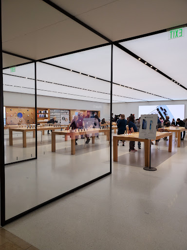 Computer Store «Apple Annapolis», reviews and photos, 1735 Annapolis Mall Rd, Annapolis, MD 21401, USA