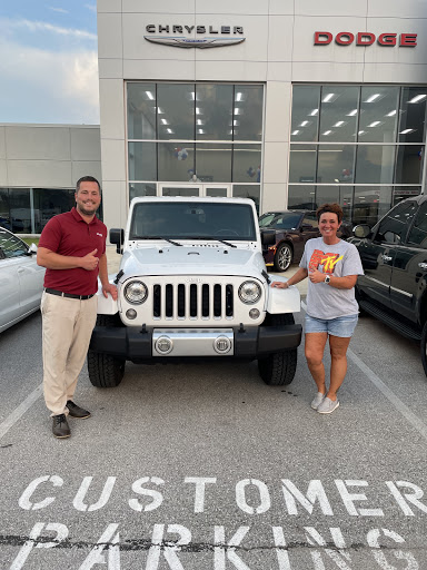 Car Dealer «Bill Estes Chrysler Dodge Jeep Ram», reviews and photos, 745 E 56th St, Brownsburg, IN 46112, USA