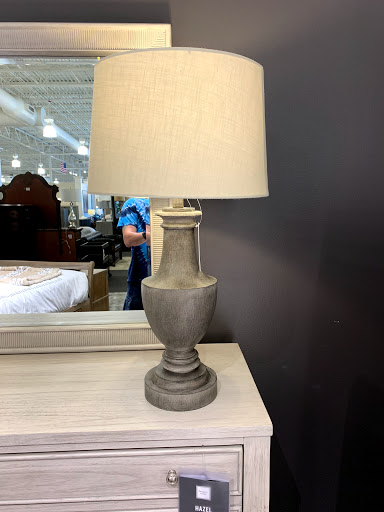 Furniture Store «American Signature Furniture», reviews and photos, 2130 Gallatin Pike N, Madison, TN 37115, USA