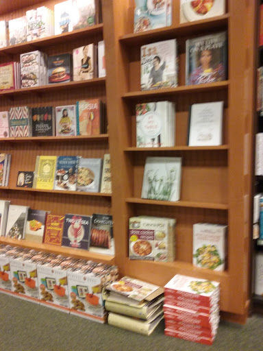 Book Store «Barnes & Noble», reviews and photos, 6050 El Cerrito Plaza, El Cerrito, CA 94530, USA