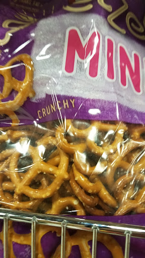 Supermarket «Giant Eagle Supermarket», reviews and photos, 2775 W Market St, Fairlawn, OH 44333, USA