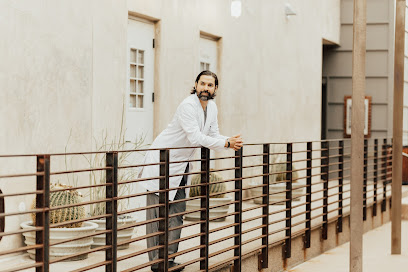 Dr. Carlos Mata | Dr.Scottsdale
