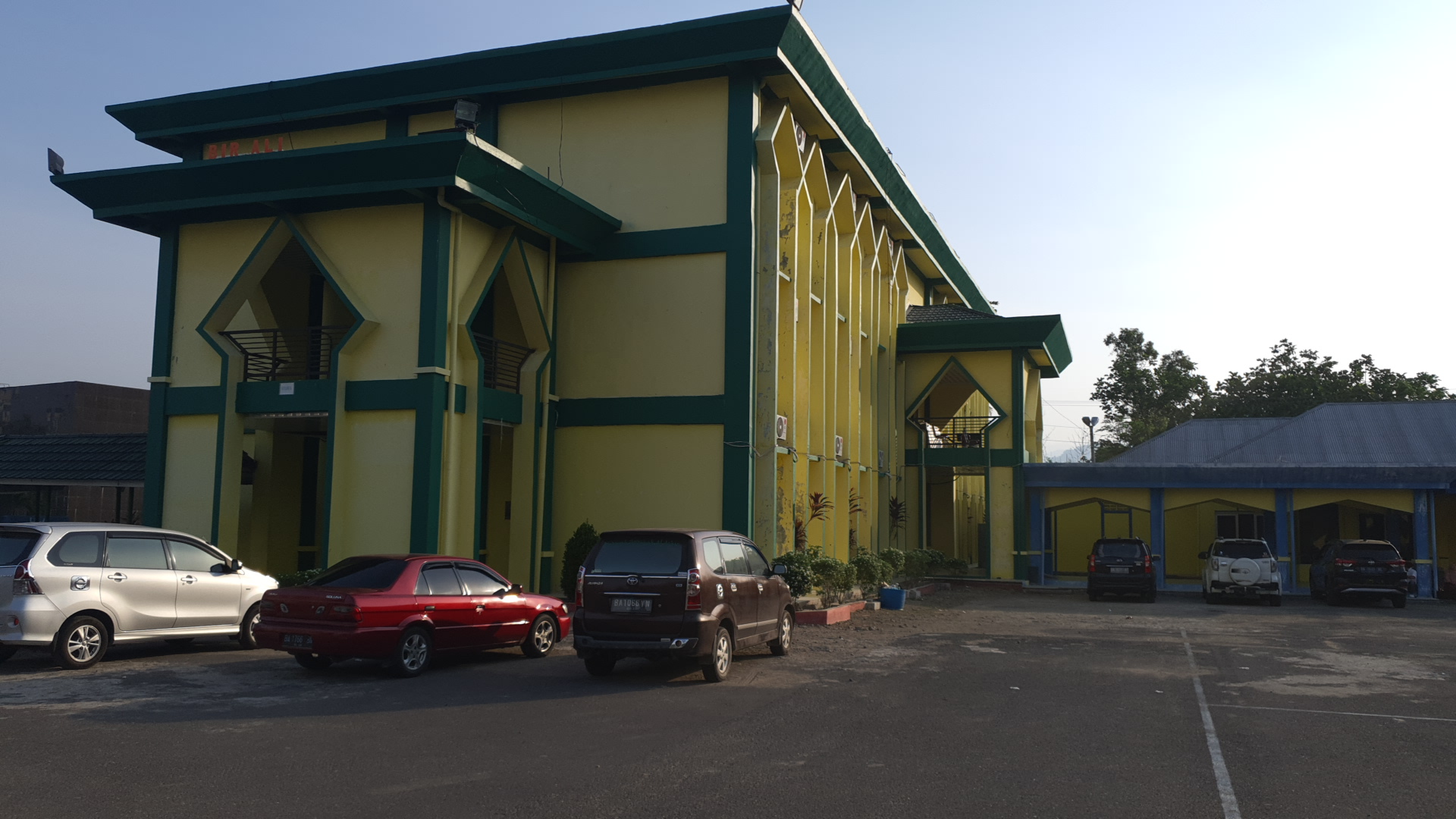 Gambar Madrasah Darul Hujjaj Asrama Haji