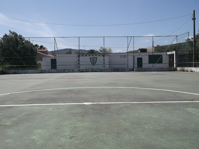 Avaliações doRingue da A. R. C de Vale Da Serra em Torres Novas - Campo de futebol