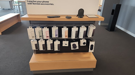 Cell Phone Store «Verizon», reviews and photos, 1489 W Pipeline Rd, Hurst, TX 76053, USA