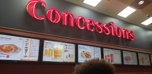 Movie Theater «Regal Cinemas Southpark Mall 16», reviews and photos, 300 Southpark Cir, Colonial Heights, VA 23834, USA