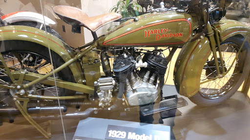 Harley-Davidson Dealer «Mathews Harley-Davidson», reviews and photos, 548 N Blackstone Ave, Fresno, CA 93701, USA