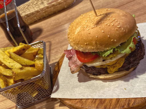 Alaseña Steakhouse Burger