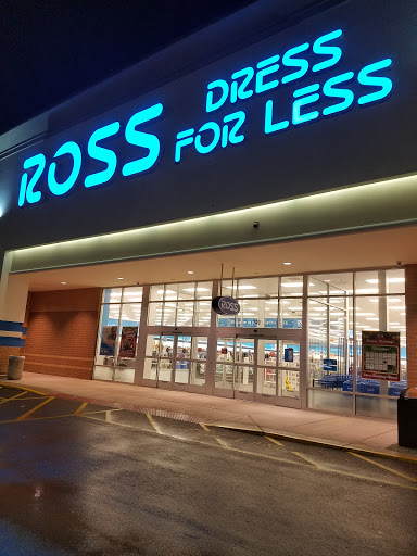 Clothing Store «Ross Dress for Less», reviews and photos, 749 E Dundee Rd, Palatine, IL 60074, USA