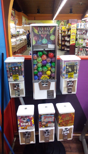 Grocery Store «El Gigante Grocery Store», reviews and photos, 2720 W 71st St, Indianapolis, IN 46268, USA