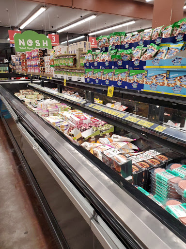 Grocery Store «Grocery Outlet Bargain Market», reviews and photos, 2060 River Rd, Eugene, OR 97404, USA