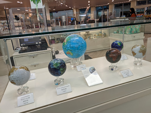 Gift Shop «Pacific Collections Gift Shop», reviews and photos, 100 Aquarium Way, Long Beach, CA 90802, USA