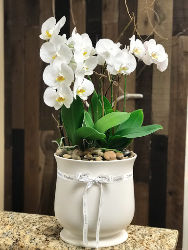 Florist «Absolutely Flowers», reviews and photos, 206 Keys Ferry St, McDonough, GA 30253, USA