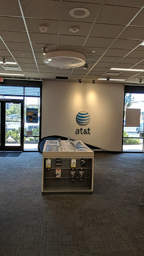 Cell Phone Store «AT&T Authorized Retailer», reviews and photos, 1068 E Brokaw Rd #30, San Jose, CA 95131, USA