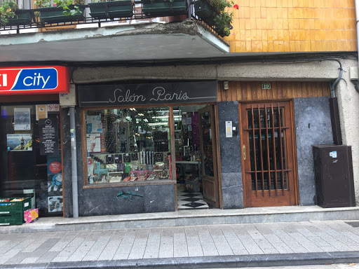 Información y opiniones sobre Peluquería Salón París Santiago de Hondarribia