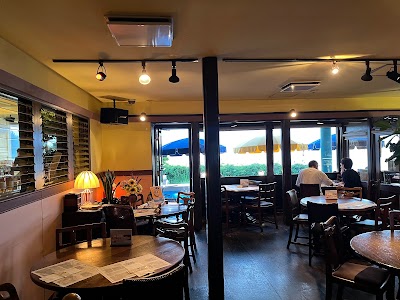 マーロウ 秋谷本店