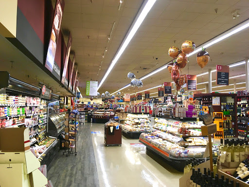 Grocery Store «Vons», reviews and photos, 931 Lomas Santa Fe Dr, Solana Beach, CA 92075, USA