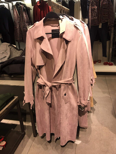 Stores to buy women's trench coats Kualalumpur