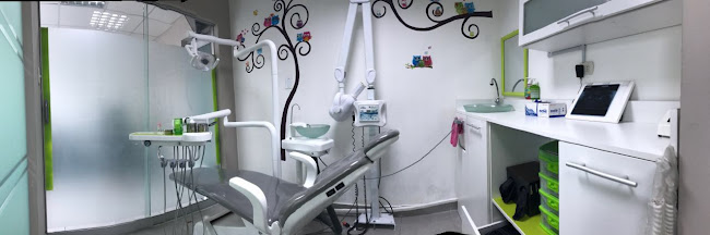 Clinica DENTALYD - Odontologia