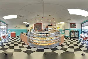 Kelly's Bakery image