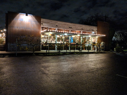 Steak House «Laurelhurst Market», reviews and photos, 3155 E Burnside St, Portland, OR 97214, USA