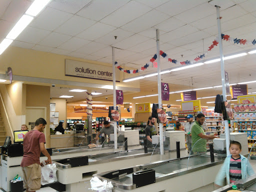 Grocery Store «Stop & Shop», reviews and photos, 64-66 Myrtle Ave, Ridgewood, NY 11385, USA