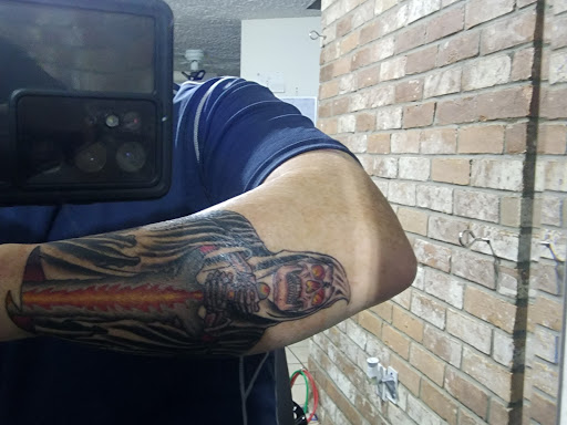 Explore cute heart tattoo ideas, creative tattoo ideas in Friendswood, available at Tattoo Shop